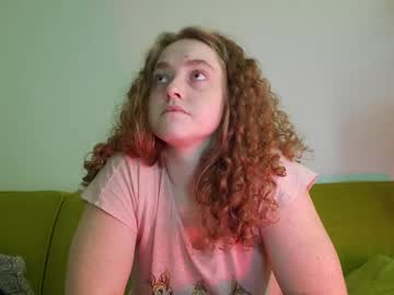 Strawberrylotsacake September 23, 2025 Chaturbate stream image