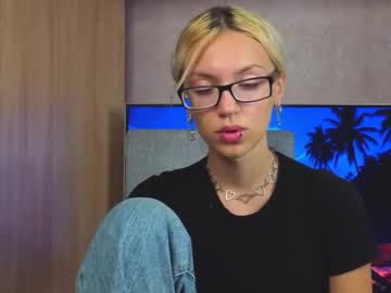 Hi_Shy September 24, 2025 Chaturbate stream image
