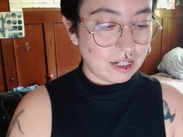 Poly_N_Yue September 24, 2025 Chaturbate stream image