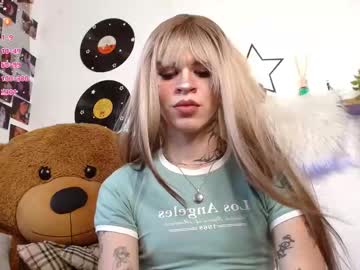 Scarleettwolff September 24, 2025 Chaturbate stream image