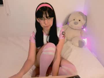 Kiwi____ September 24, 2025 Chaturbate stream image