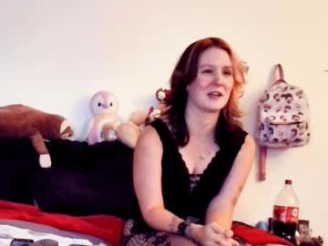 Hellienadesroser September 25, 2025 Chaturbate stream image