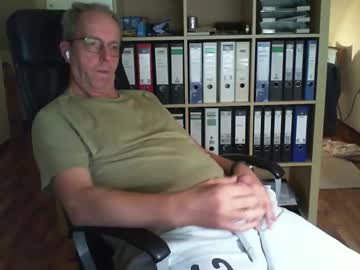Lefti27 September 25, 2025 Chaturbate stream image