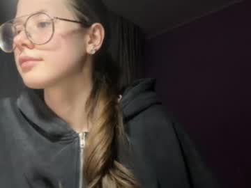 Eleanoradriere September 26, 2025 Chaturbate stream image