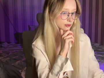 Mayvi_Cold stream photo from September 26, 2025