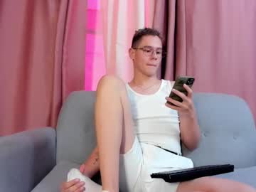 Royal_Fantasy2 September 26, 2025 Chaturbate stream image