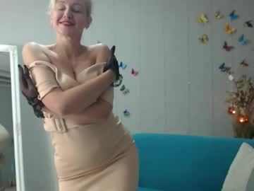 Blondy_Mom stream photo from September 27, 2025