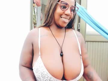 Hugetitschocolate05 September 27, 2025 Chaturbate stream image