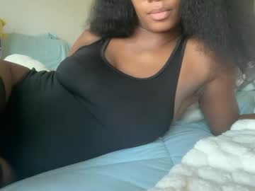 Serenitybee September 27, 2025 Chaturbate stream image