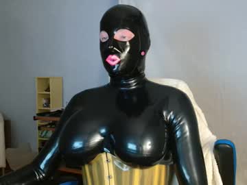 Latex_Doll_Iris stream photo from September 28, 2025