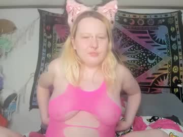 Loricritter2 September 28, 2025 Chaturbate stream image
