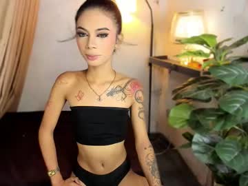 Asianprettypetite stream photo from September 29, 2025
