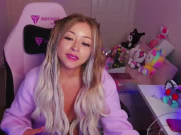 Funsizedgal stream photo from September 29, 2025
