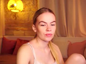 Snowbarbieee September 29, 2025 Chaturbate stream image