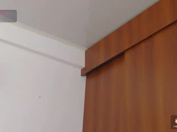 Lunamoon_17 September 29, 2025 Chaturbate stream image