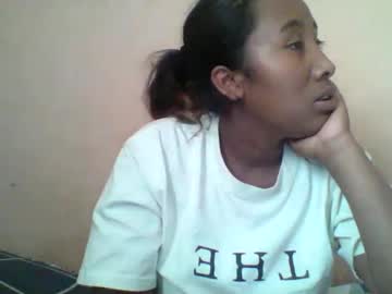 Clarah0123 September 30, 2025 Chaturbate stream image