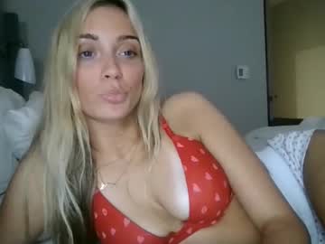 Elliebellyy October 01, 2025 Chaturbate stream image