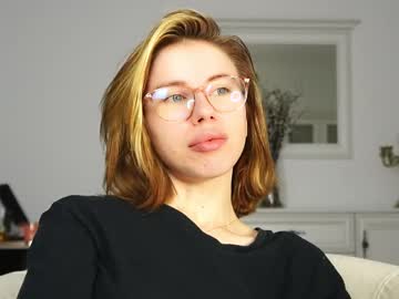 Aelia_Anara October 01, 2025 Chaturbate stream image