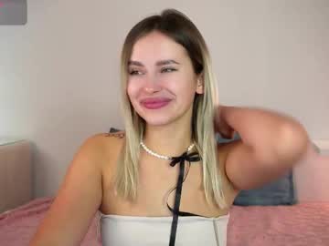 Dorretangel October 01, 2025 Chaturbate stream image