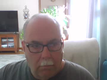 Earl52 October 01, 2025 Chaturbate stream image