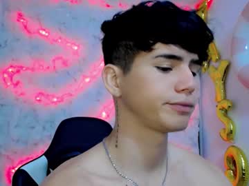 Kiss_Whitee October 01, 2025 Chaturbate stream image