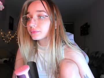 Merryl_Clark October 02, 2025 Chaturbate stream image