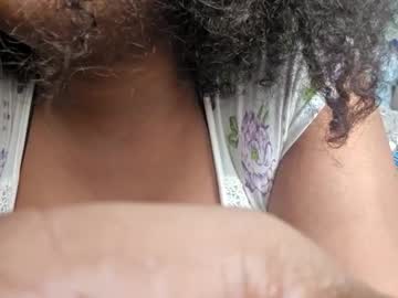 Joanieluvschachii October 02, 2025 Chaturbate stream image