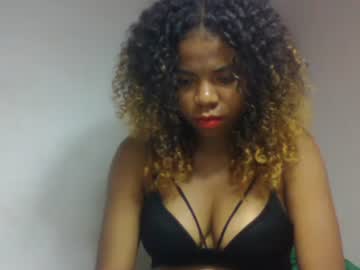 Esmeraldae October 02, 2025 Chaturbate stream image