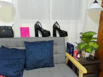 Zou_Quira October 03, 2025 Chaturbate stream image