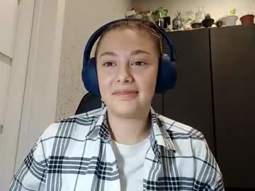 Rosannacreamer October 03, 2025 Chaturbate stream image