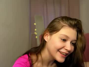 Kelly_Ember October 03, 2025 Chaturbate stream image