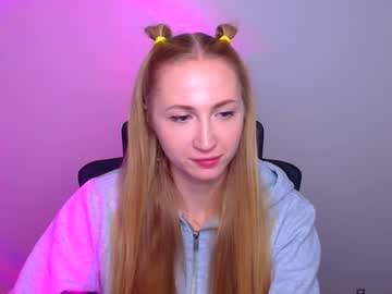 Eva_Oliviaa October 03, 2025 Chaturbate stream image
