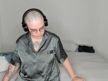 Click2lick October 04, 2025 Chaturbate stream image