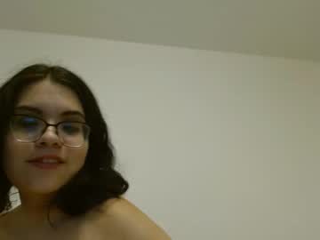 Pariz520 October 05, 2025 Chaturbate stream image