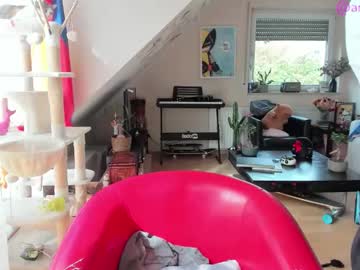 Tiny_Williams October 05, 2025 Chaturbate stream image