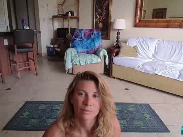 Lailagetsnaked October 05, 2025 Chaturbate stream image