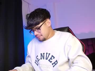 Isaac_Saenz October 06, 2025 Chaturbate stream image
