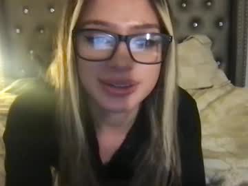 Dominabrat October 07, 2025 Chaturbate stream image