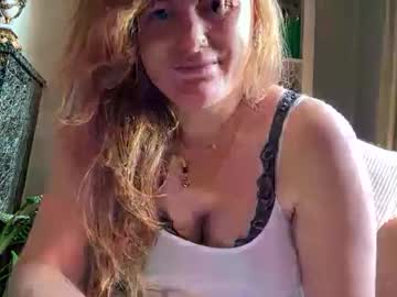 Dutchfarmgirl October 07, 2025 Chaturbate stream image