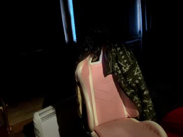 Epizness October 07, 2025 Chaturbate stream image