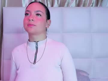 Ittlee_Angels October 08, 2025 Chaturbate stream image