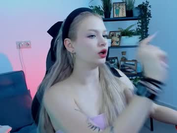 Avadaviis October 08, 2025 Chaturbate stream image