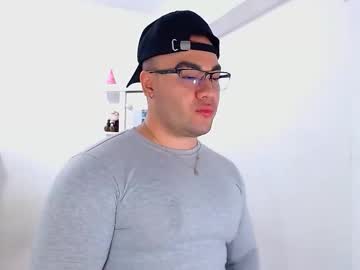 Yulian_Evans_ October 08, 2025 Chaturbate stream image