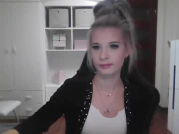 Kristineamore stream photo from October 09, 2025