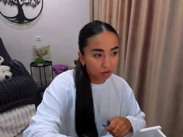 Worldofkim October 09, 2025 Chaturbate stream image