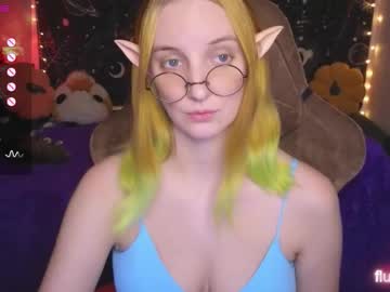 Fluffy_Muffin3 October 09, 2025 Chaturbate stream image