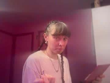 Ruehallow October 09, 2025 Chaturbate stream image