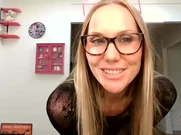 Annadelrae444 October 09, 2025 Chaturbate stream image