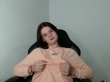 Izzyflame18 October 09, 2025 Chaturbate stream image