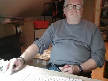 Toto758 October 09, 2025 Chaturbate stream image